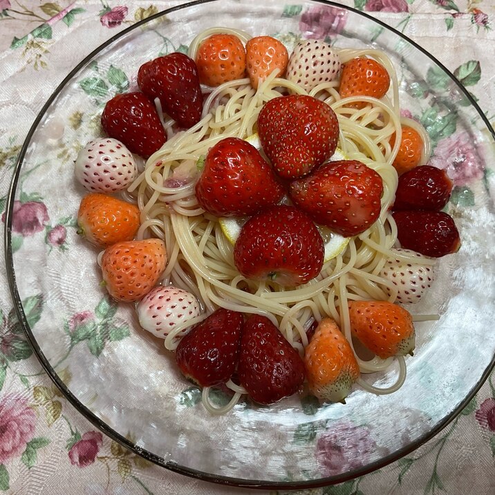 いちごの冷製パスタ